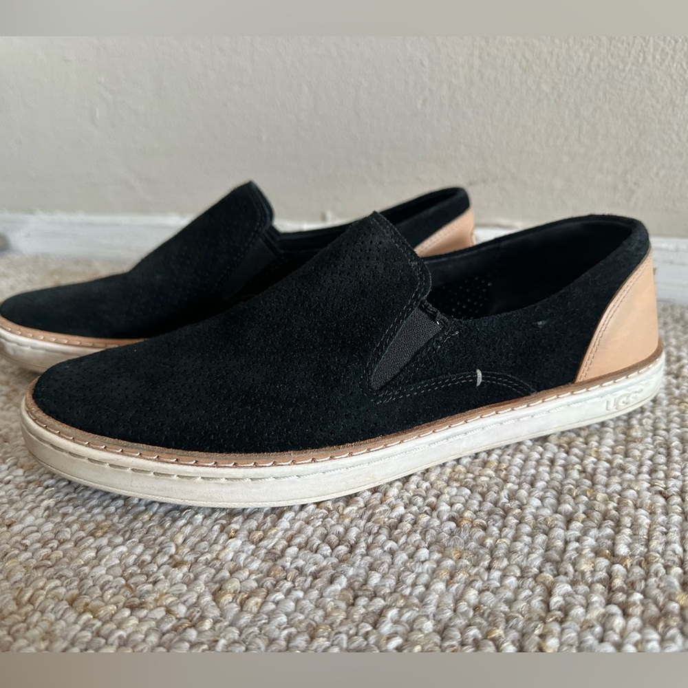 Women’s Suede UGG Black and Tan Casual Slip-Ons